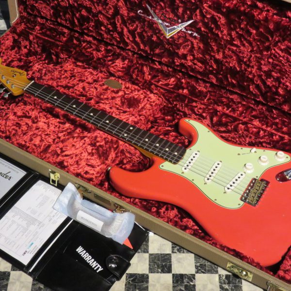 Fender Custom Shop Limited Edition  ’62/’63 Stratocaster Journeyman Relic Aged Fiesta Red