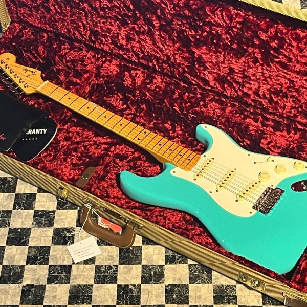 Fender American Vintage II 1957 Stratocaster Sea Foam Green